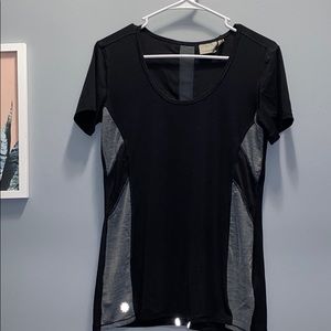 Athleta workout shirt